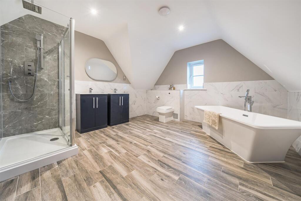 15a Brackley Road, Silverstone (30).jpg