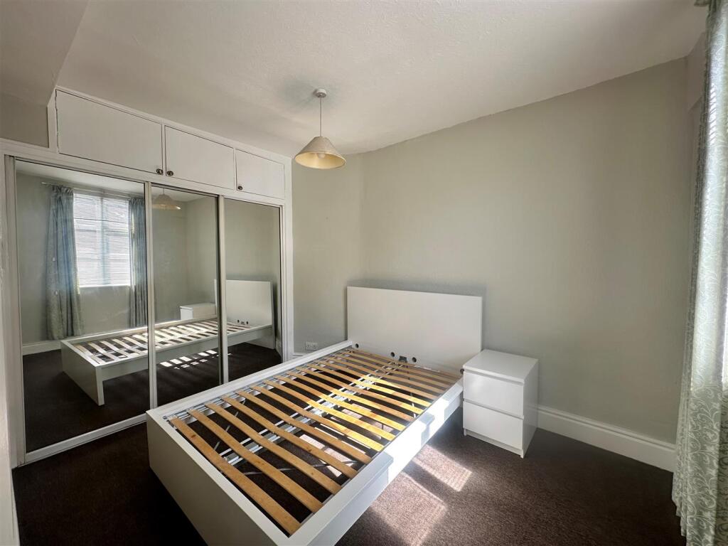 Bedroom 2.jpg
