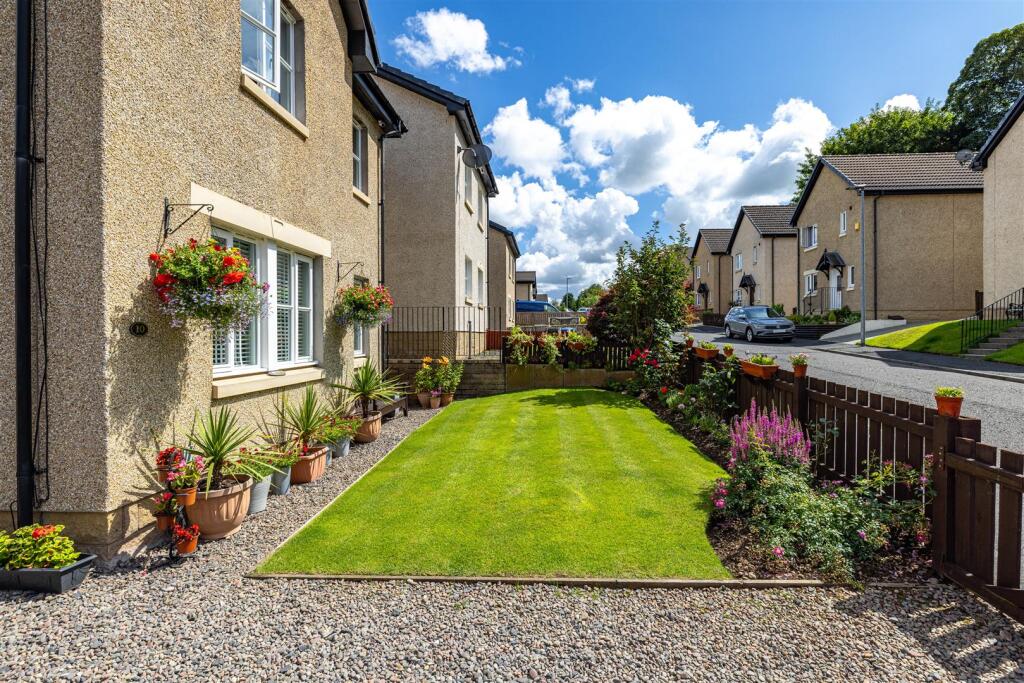 10 Annfield Gardens Galashiels 003.jpg