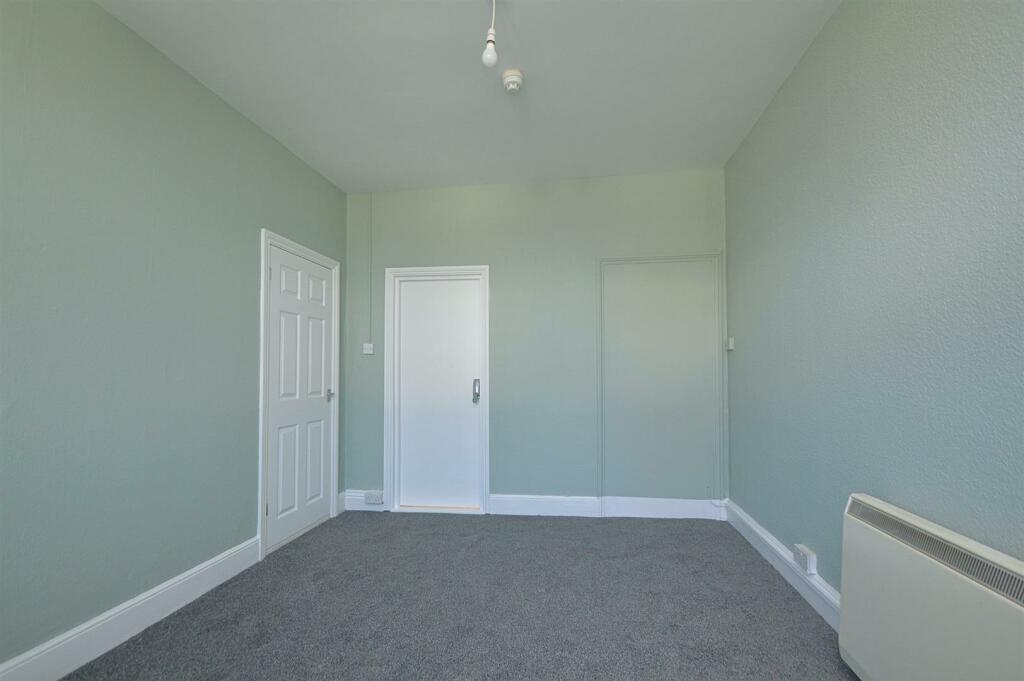 resizedBedb.jpg