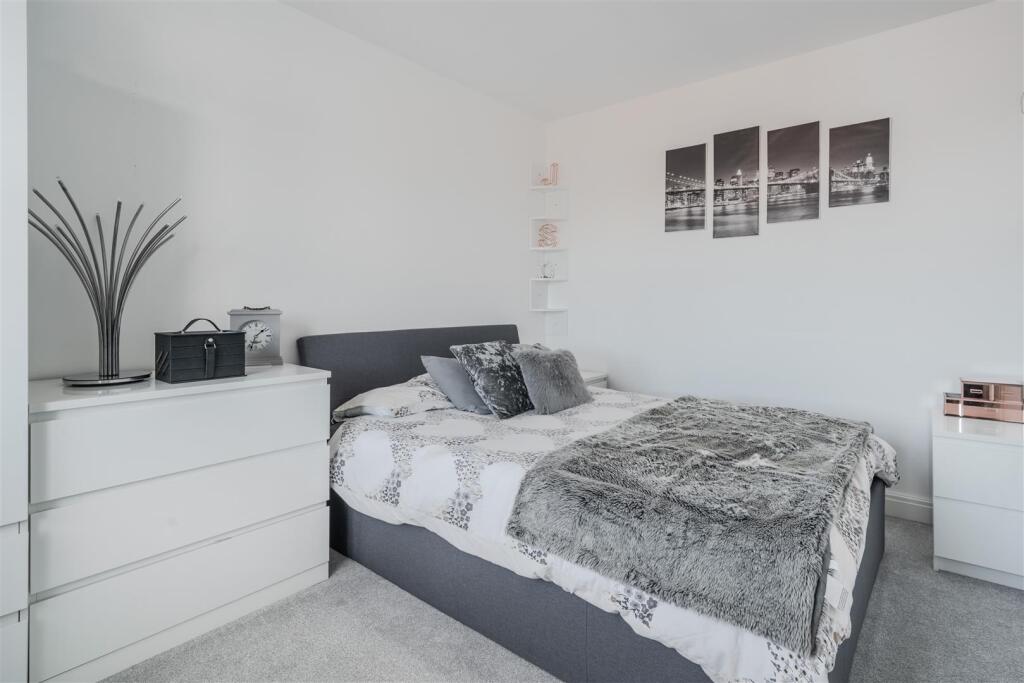 Bedroom 3.jpg