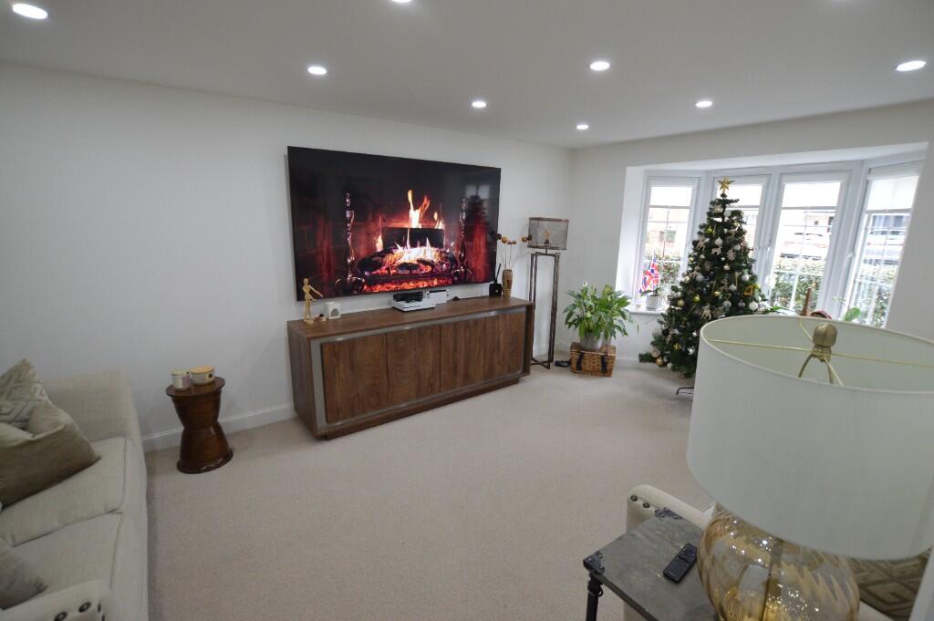 Bay Fronted Lounge