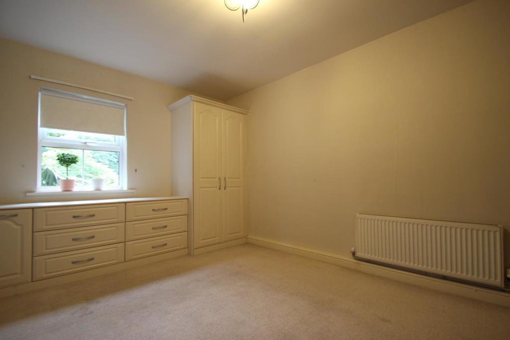 Bedroom 1 aspect 3
