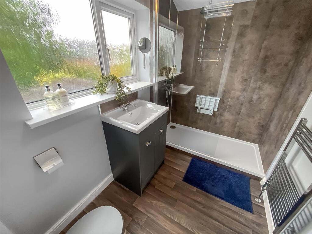 Shower Room/WC