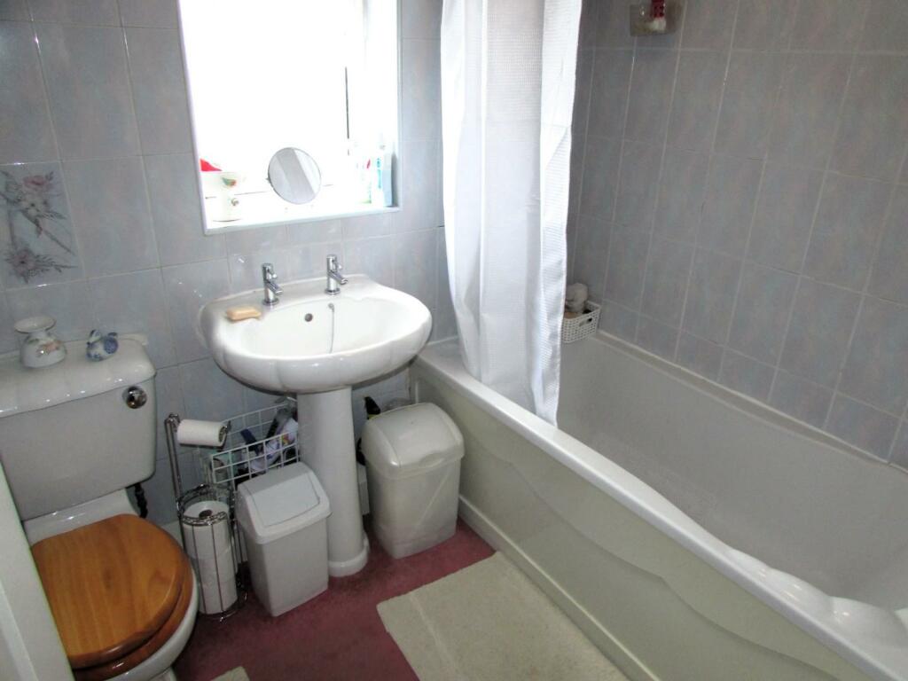 FirstAve64bath.JPG