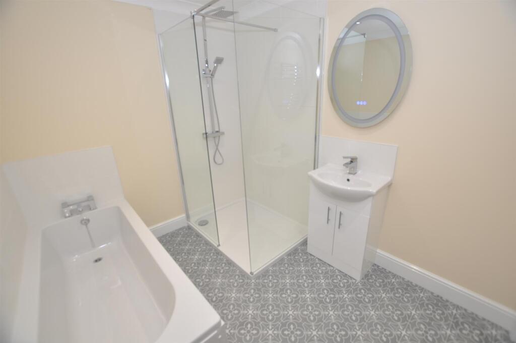 Family Bathroom/Shower room