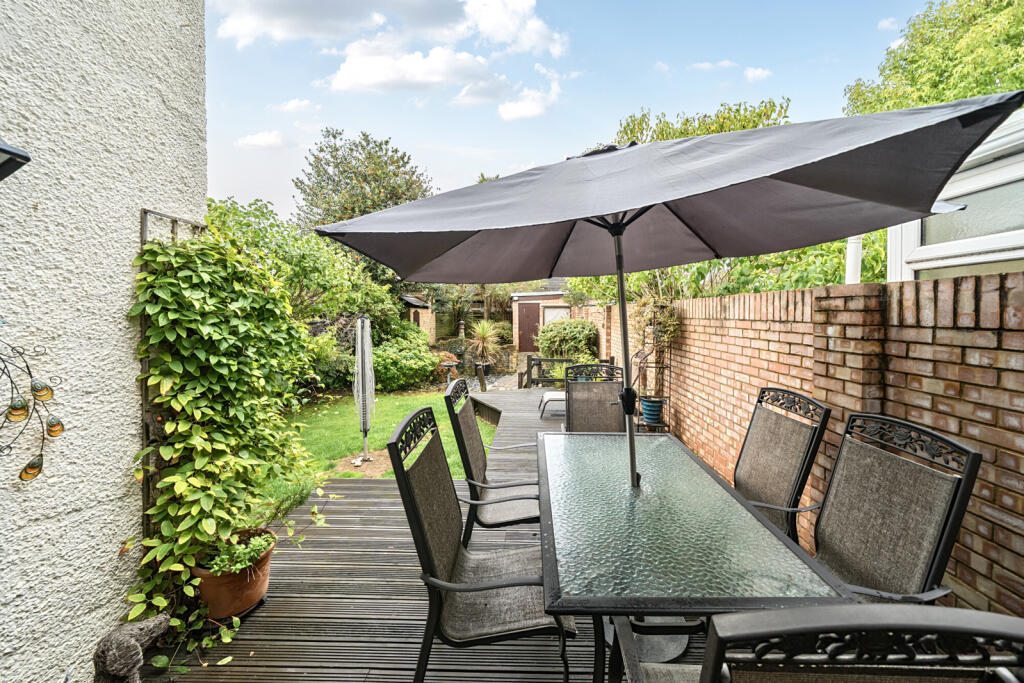 1348903-8-68b9759...