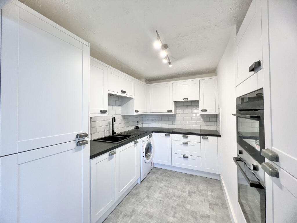 Bannister Court,  Bispham, FY2