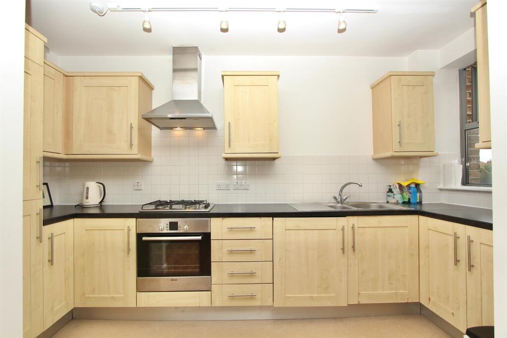 Somerford Grove, N16