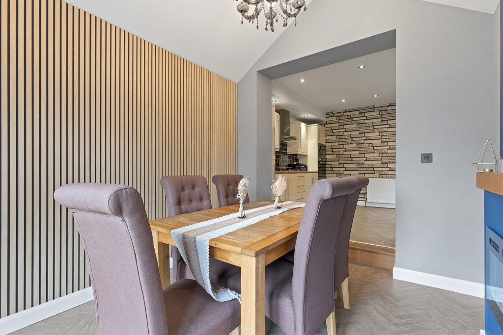 148 Quarmby Rd, Huddersfield 10_297.png