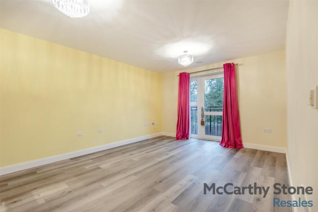 8673673-interior04.jpg