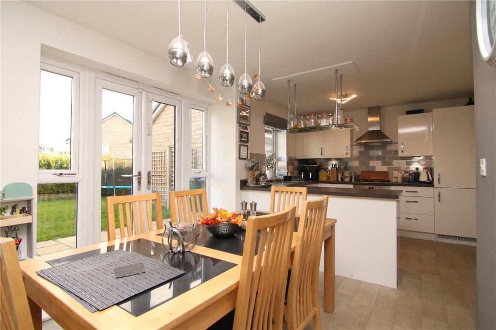 Dining/Kitchen