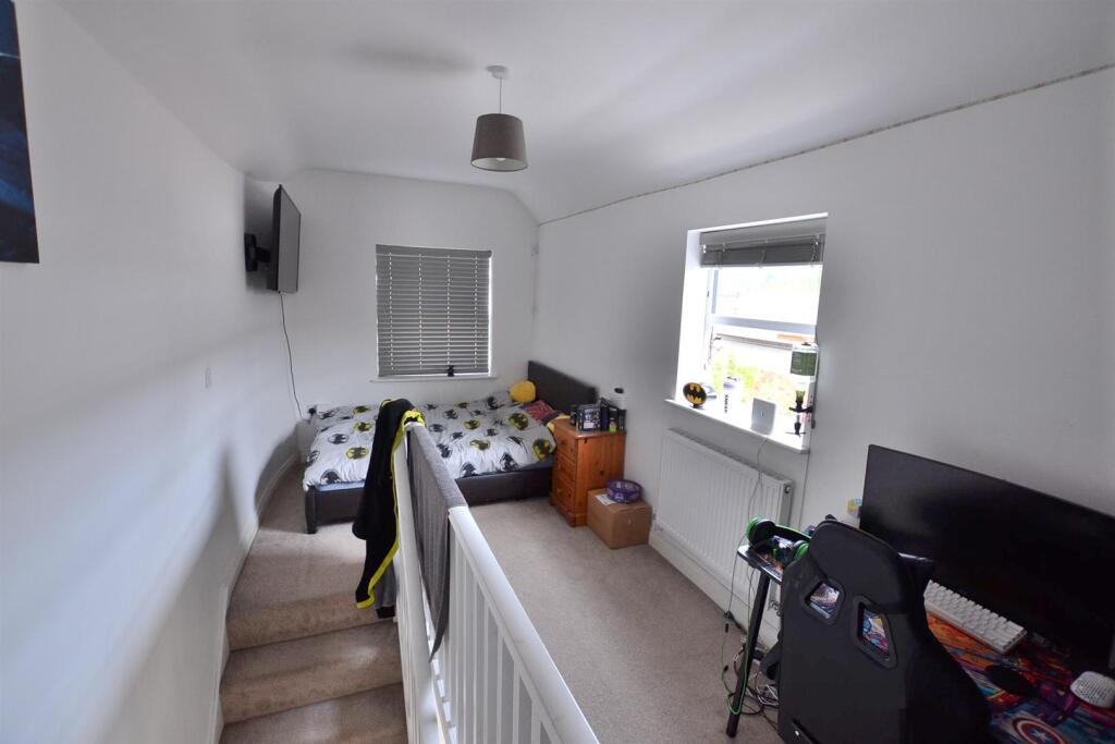 swan street (13).JPG