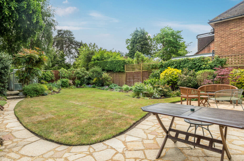 6-6821d41d458fd-1...