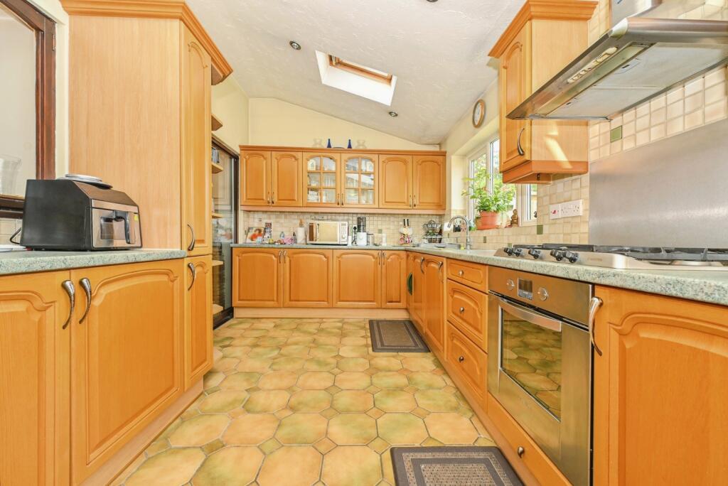 Kitchenlocated In Th