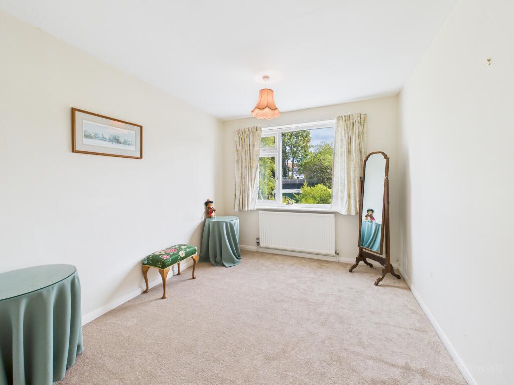 CAM02119G0-PR0459-STILL011