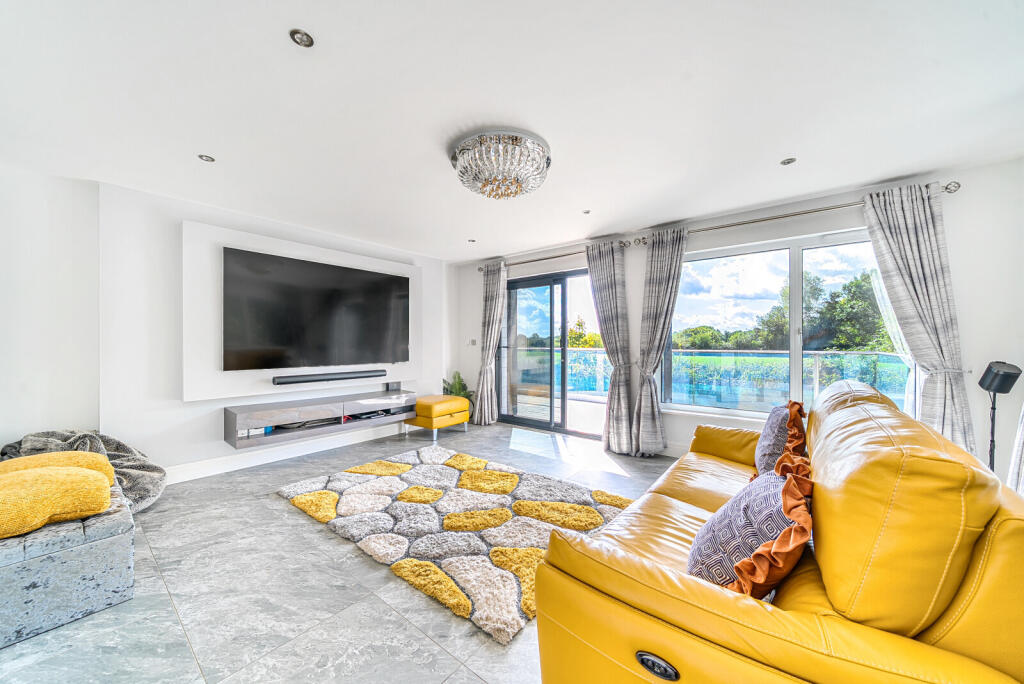 1347579-37-68bec0...