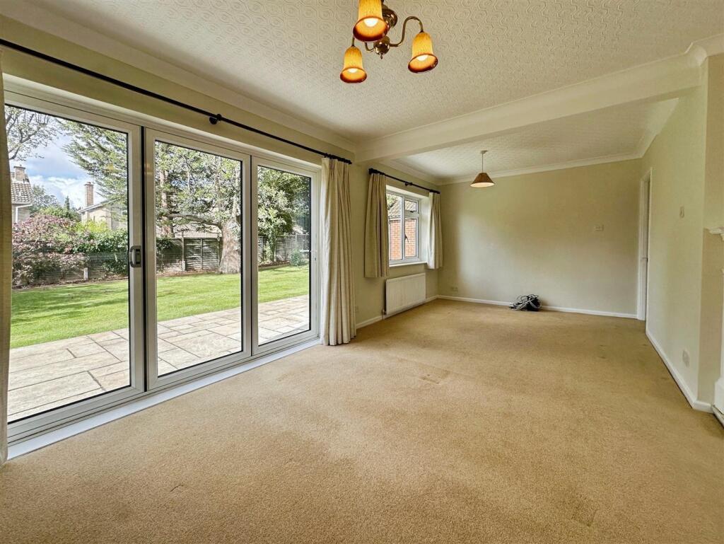 e68ee414--4E05-8E38-BA57B9C85F9B-12315-00000376EAD