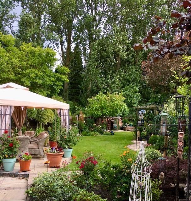 St. Marys Avenue Summer Rear Garden