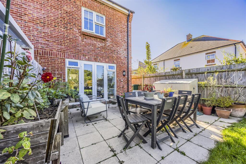 1 Brook Close, Nutbourne-PorticoMarketing-Nexa-44.