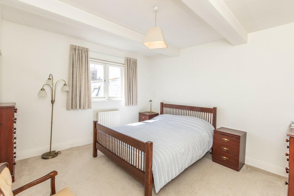 5, 2 Brunswick Pl...