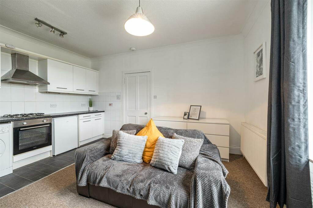 102 Galapark Galashiels 14.jpg