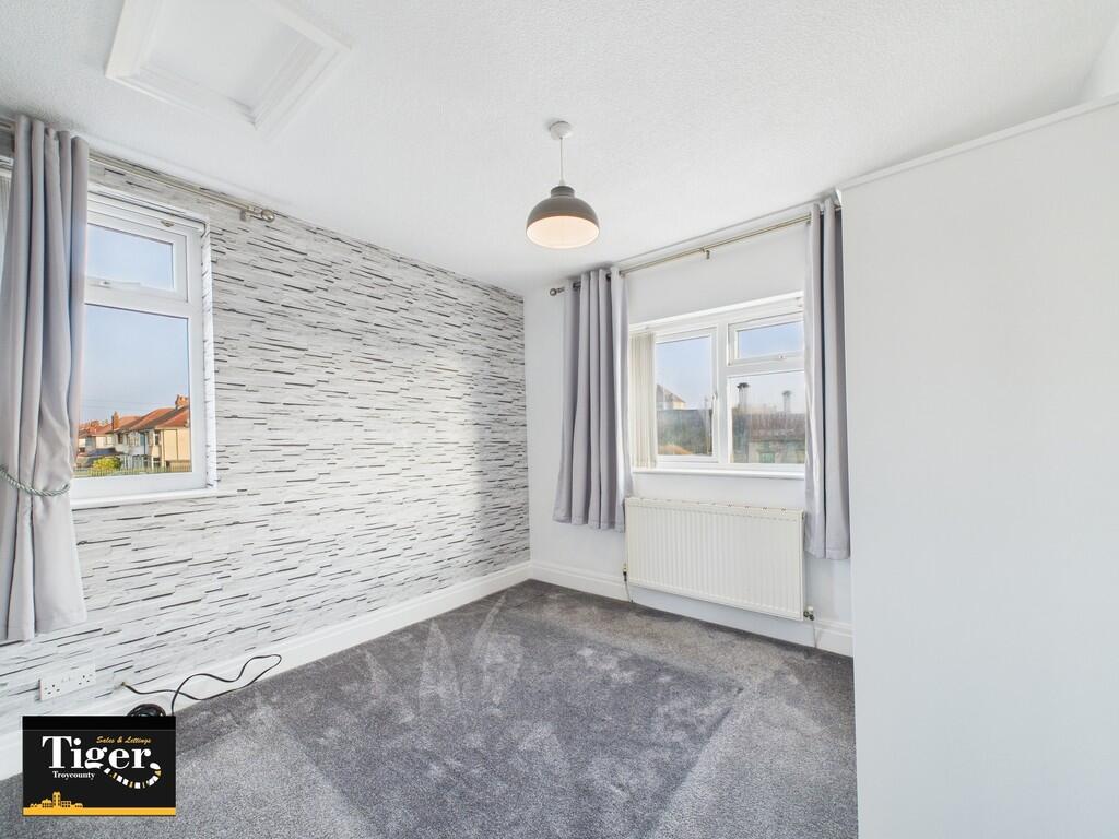 CAM02176G0-PR0509...