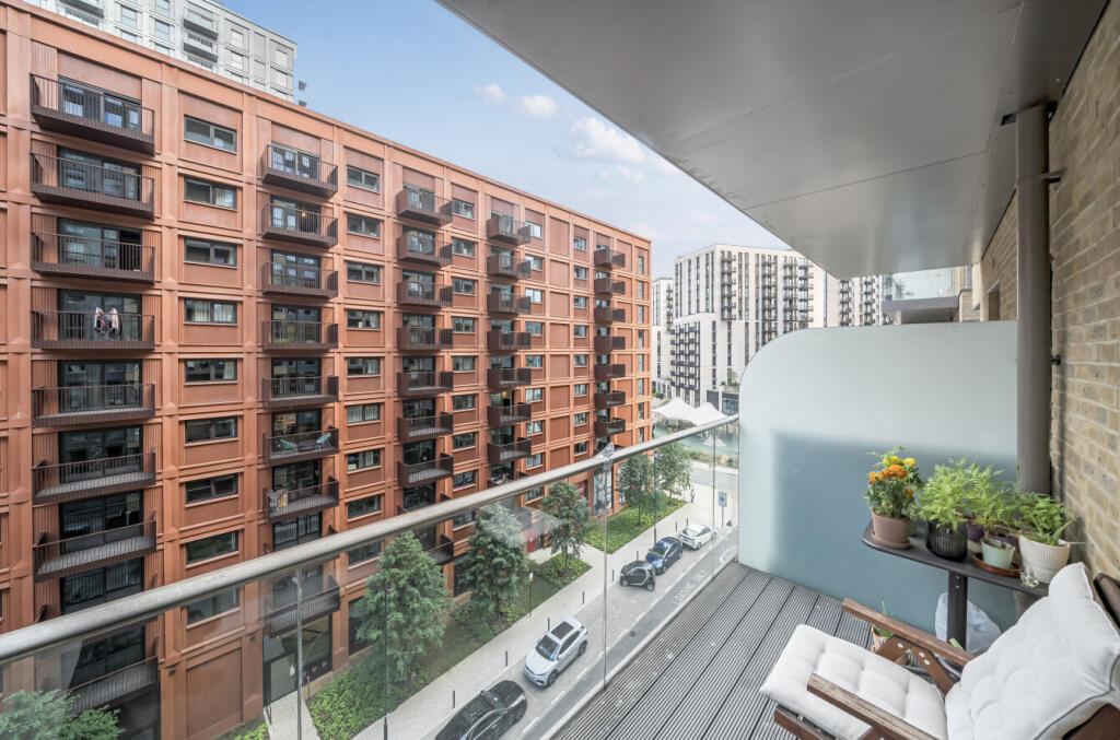 1326573-7-687e71b...