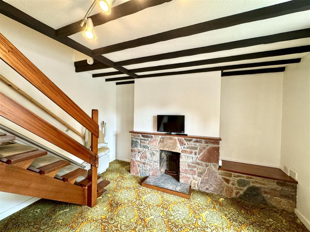 SITTING ROOM