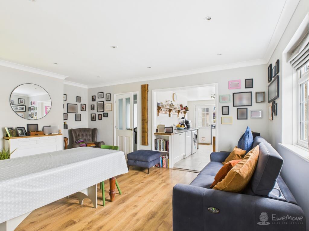 Dining room- Mark Stephens EweMove Newmarket and S