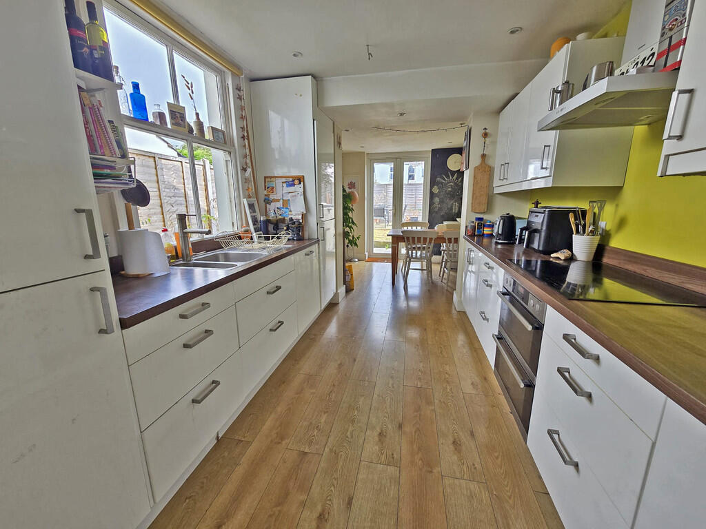 Kitchen (1)
