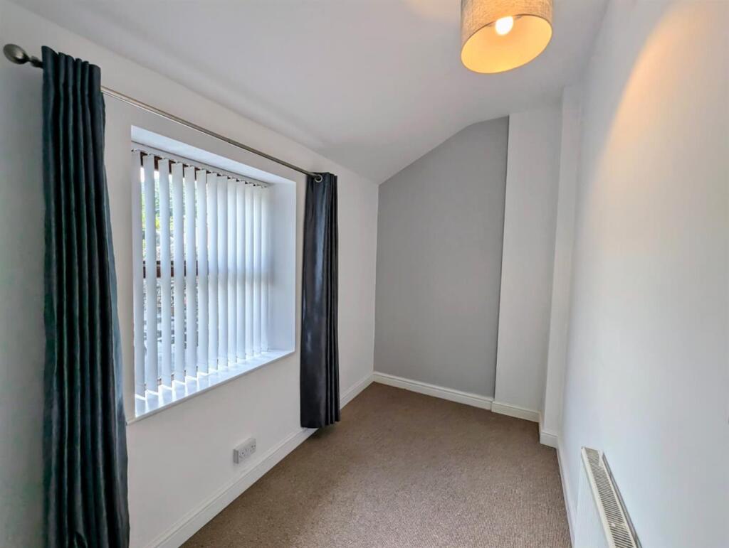 3rd bedroom.jpg