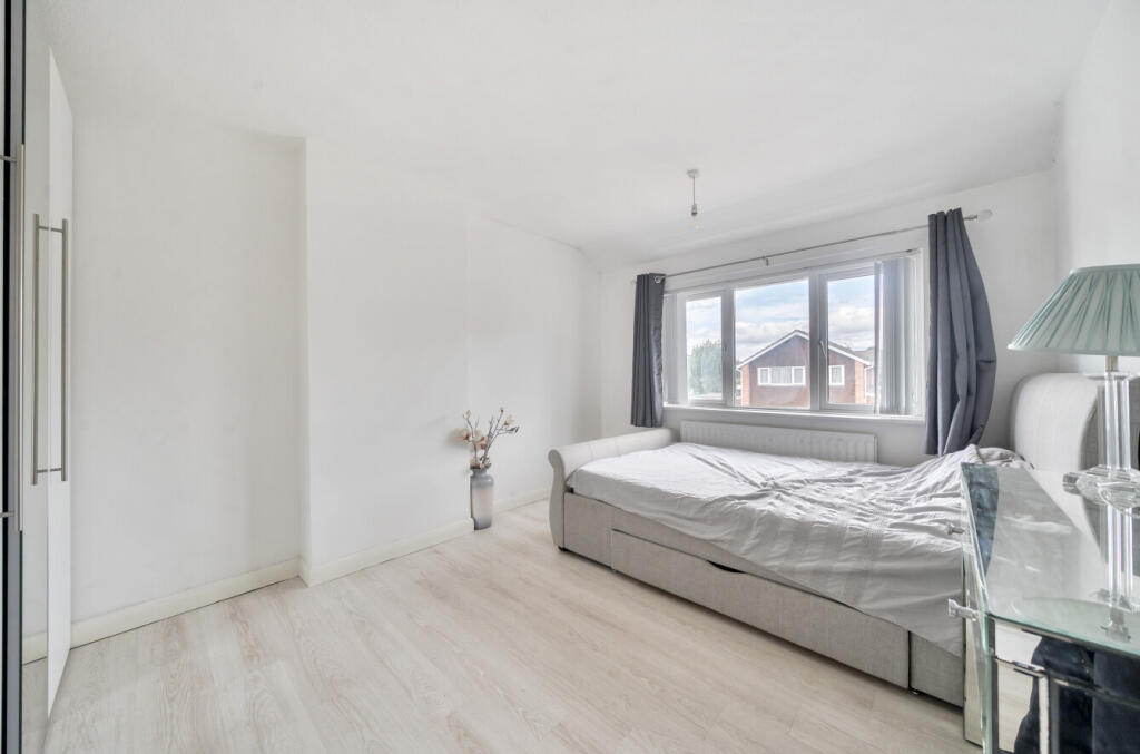 1340404-11-689dc7...