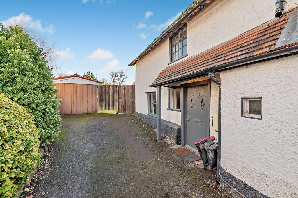 8671665-exterior0...