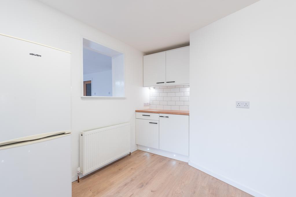 KITCHEN LEFT