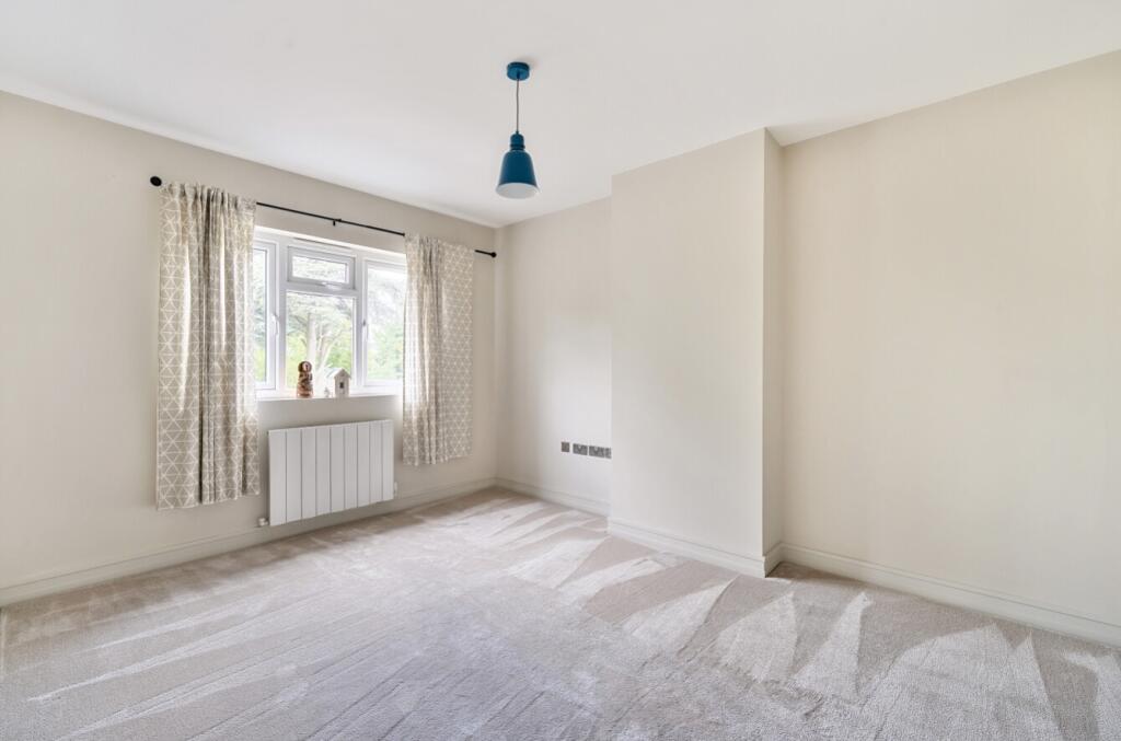 1315266-28-685d244192c02