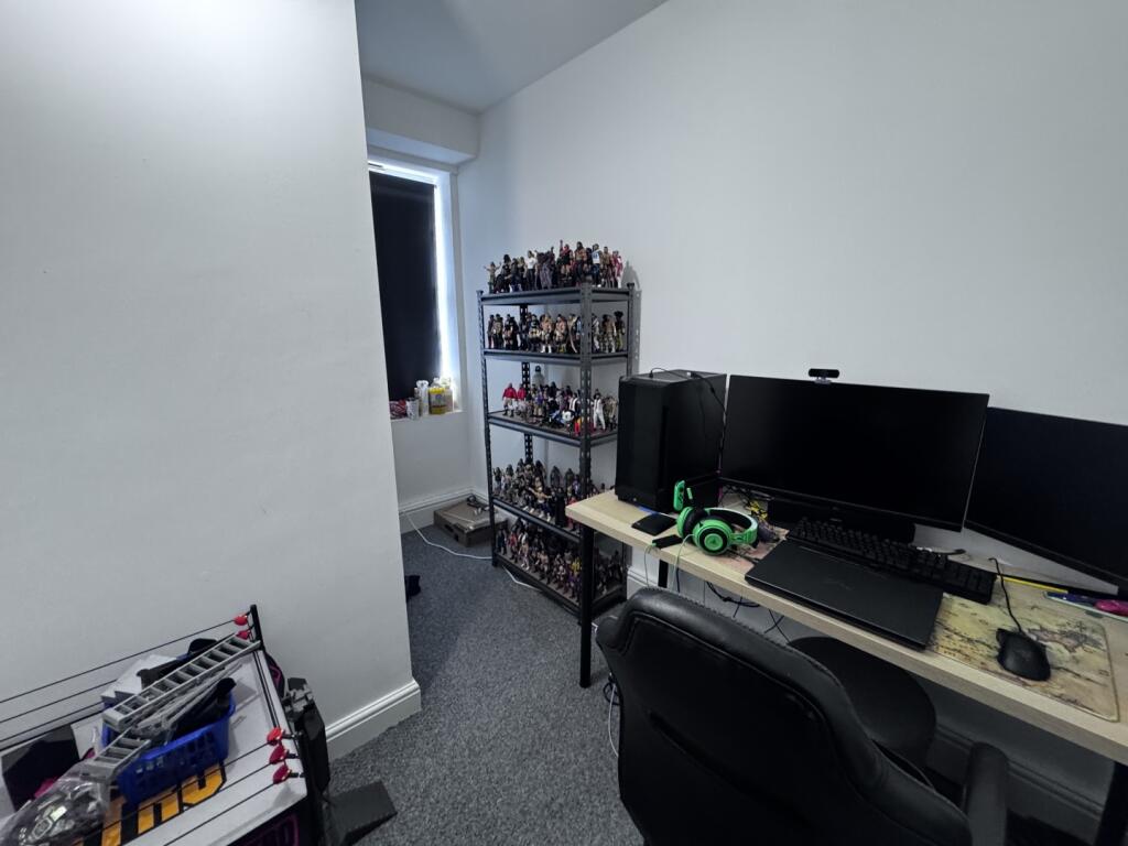 IMAGE 5
