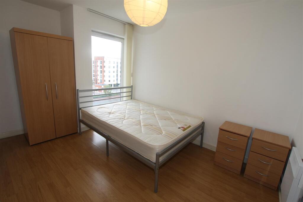 Bedroom 2.JPG