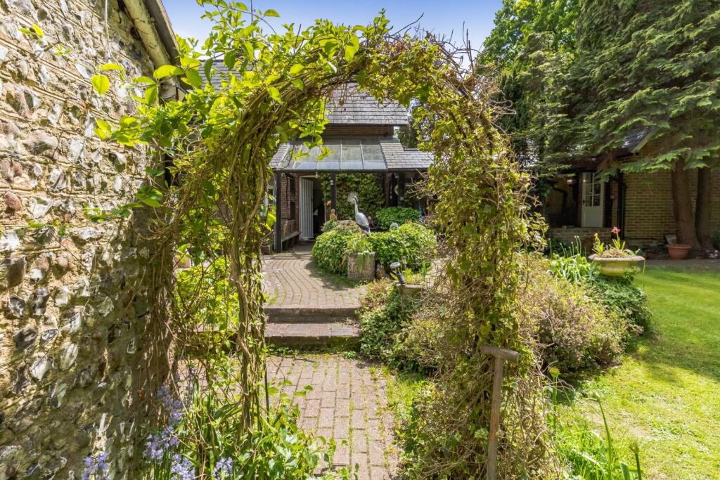 Henfield Road, Grange Farm Cottage-12.JPG