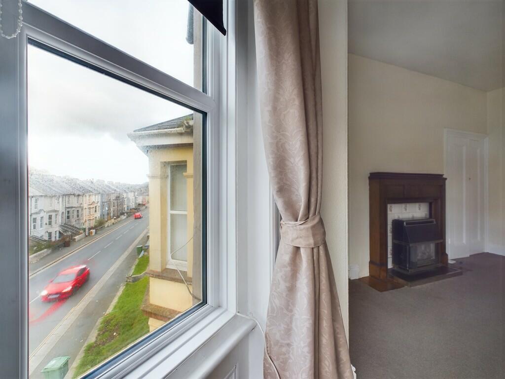 CAM02089G0-PR0374...