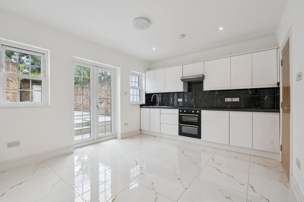 Living Room/Kitchen