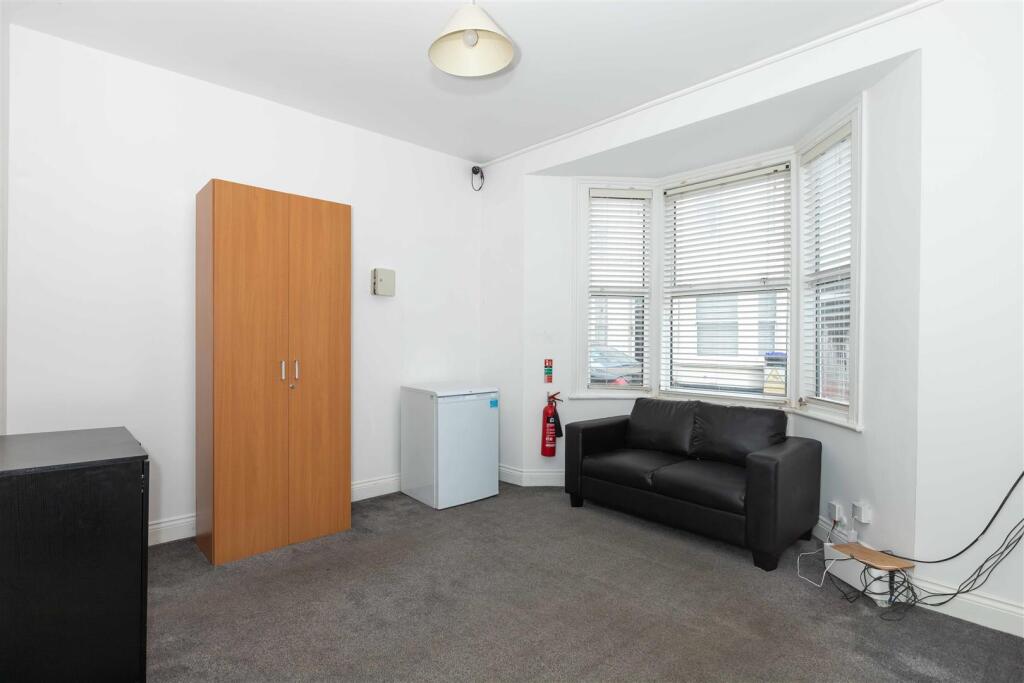 5 Western Place_15.JPG