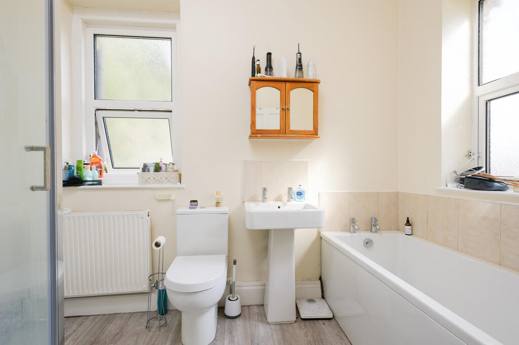 2 Newbridge Road-...