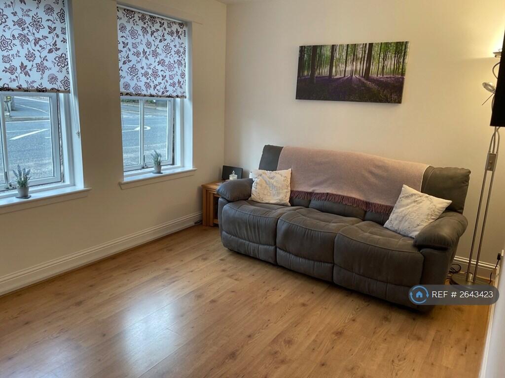 Example Of Furnished To Show Space - Living Room 