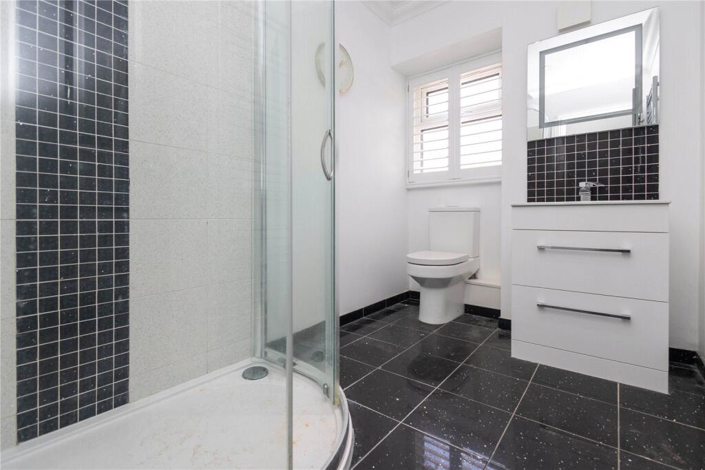 Ensuite