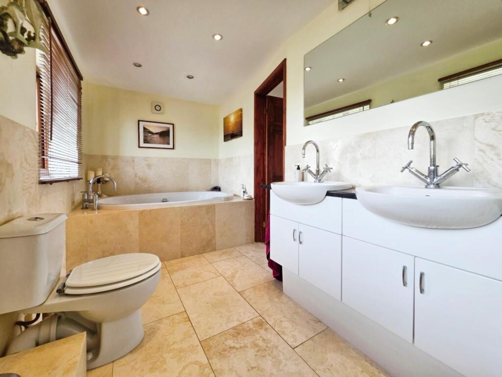 En-Suite.jpg