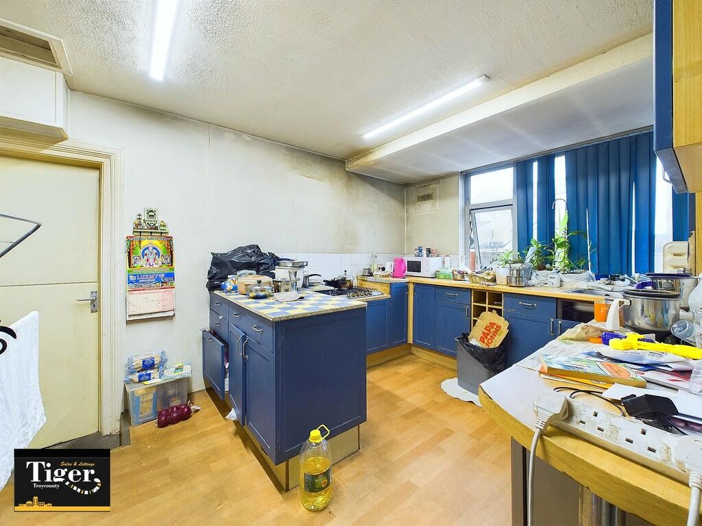 CAM03440G0-PR0196...