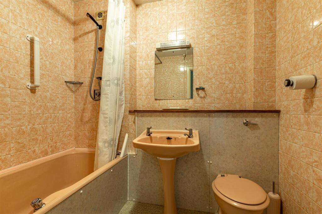 2 Manorpark Stow Galashiels 36.JPG