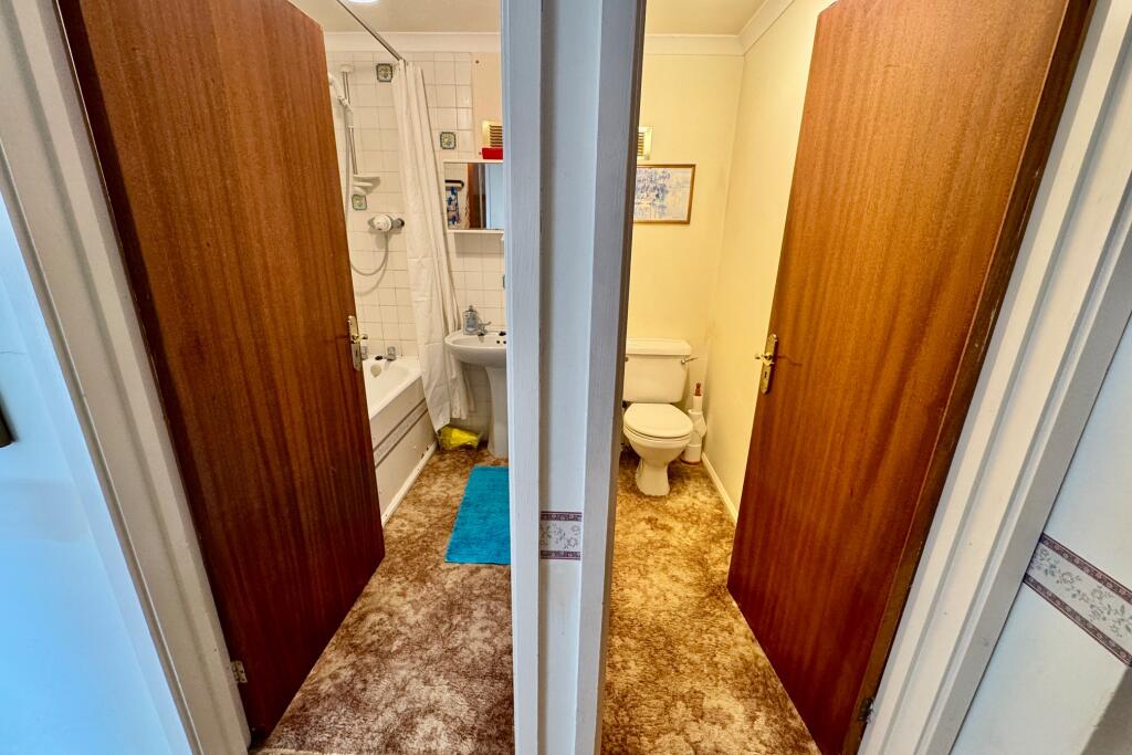 Bathroom &amp; Separate WC