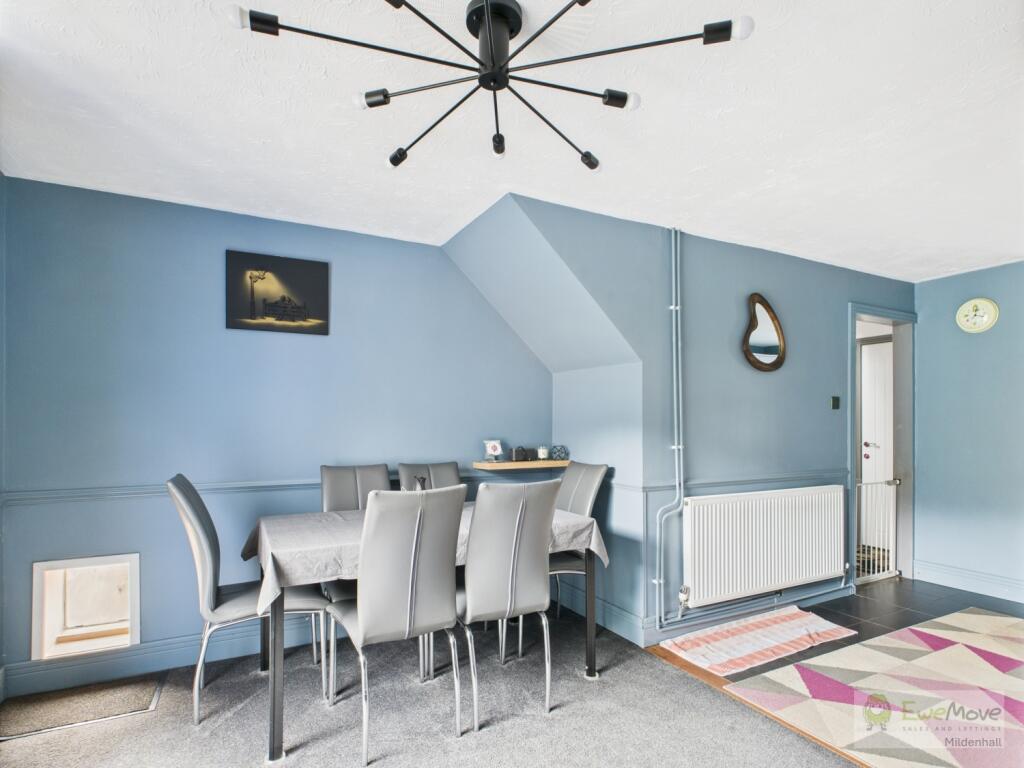 CAM03603G0-PR0039-STILL012